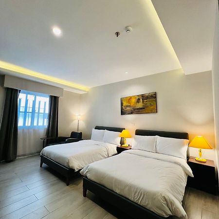 Centennial Inn Kawit Bagian luar foto
