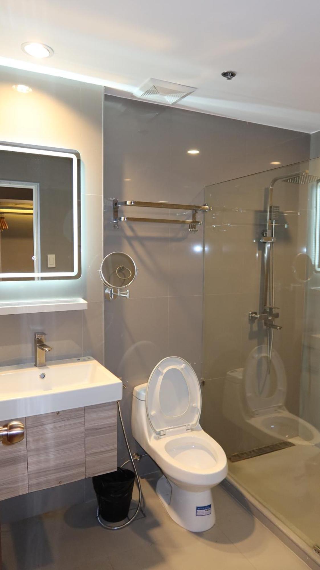 Centennial Inn Kawit Bagian luar foto